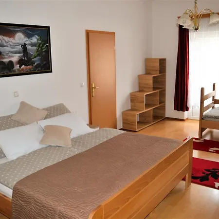 شقة Apartmaji Natura Kolpa