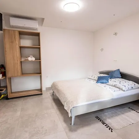 דירה Apartmaji Natura Kolpa