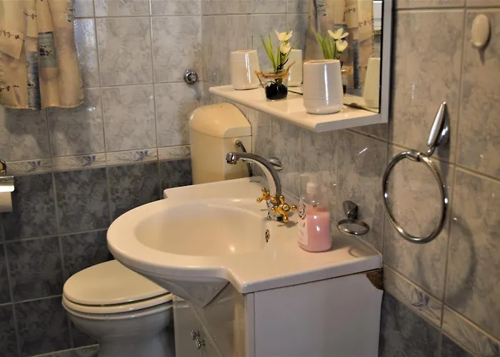 Apartmaji Natura Kolpa Adlesici